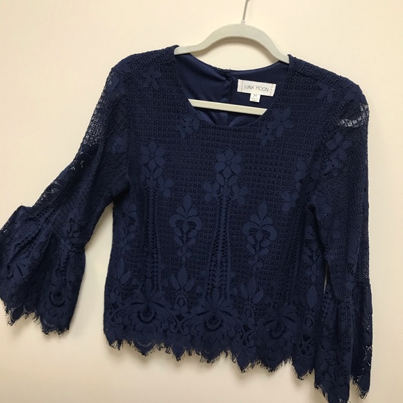 Luna Moon Lace blouse